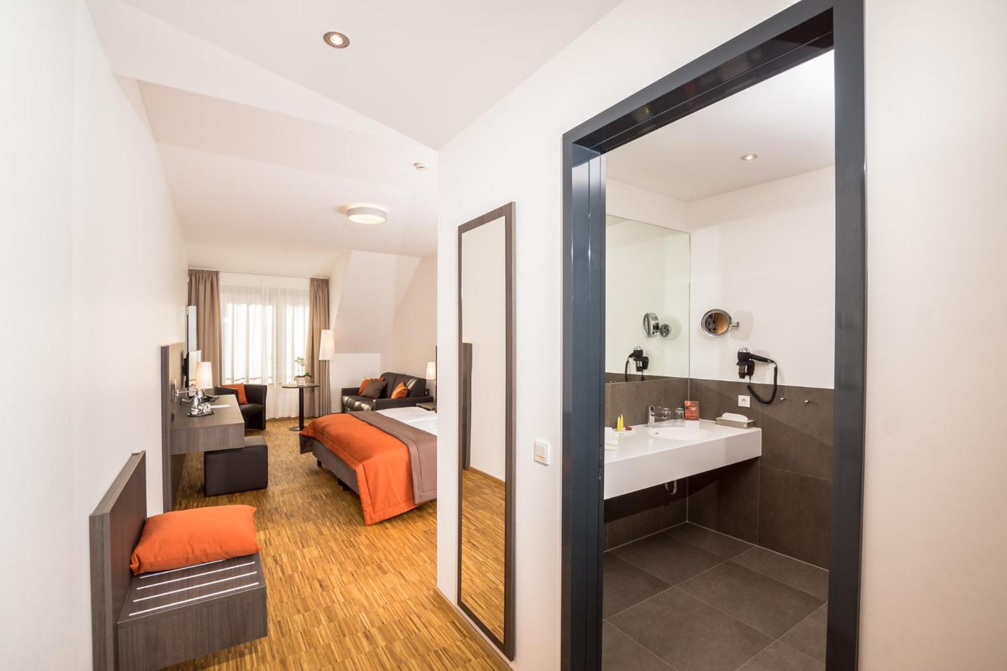 Stadthotel Reich Mellrichstadt Exteriör bild