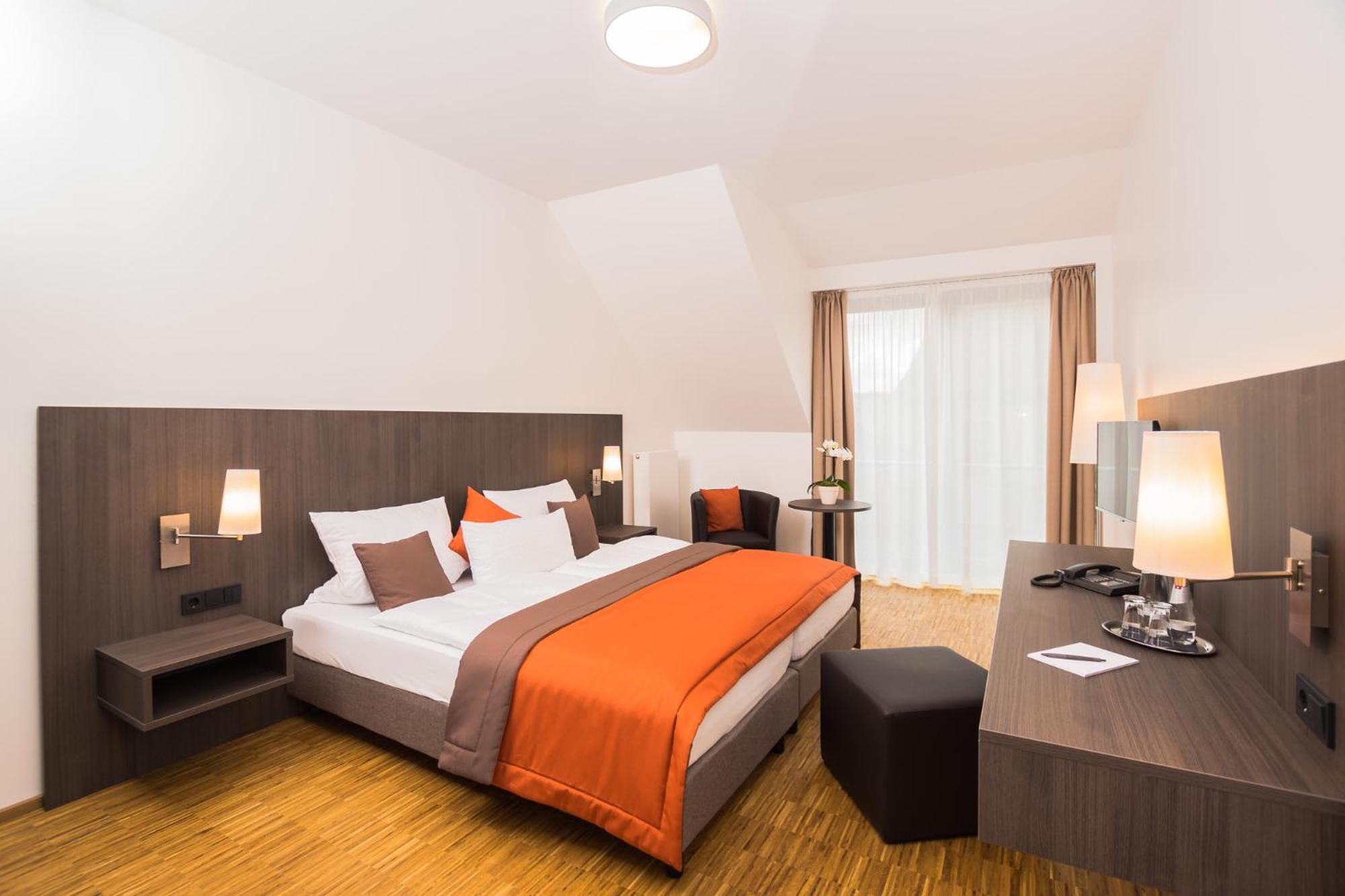 Stadthotel Reich Mellrichstadt Exteriör bild